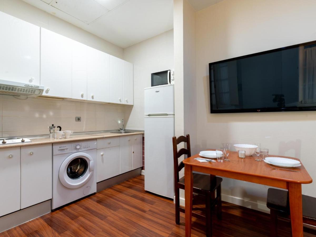 Appartamento Holi-Rent Lumbreras Siviglia Esterno foto