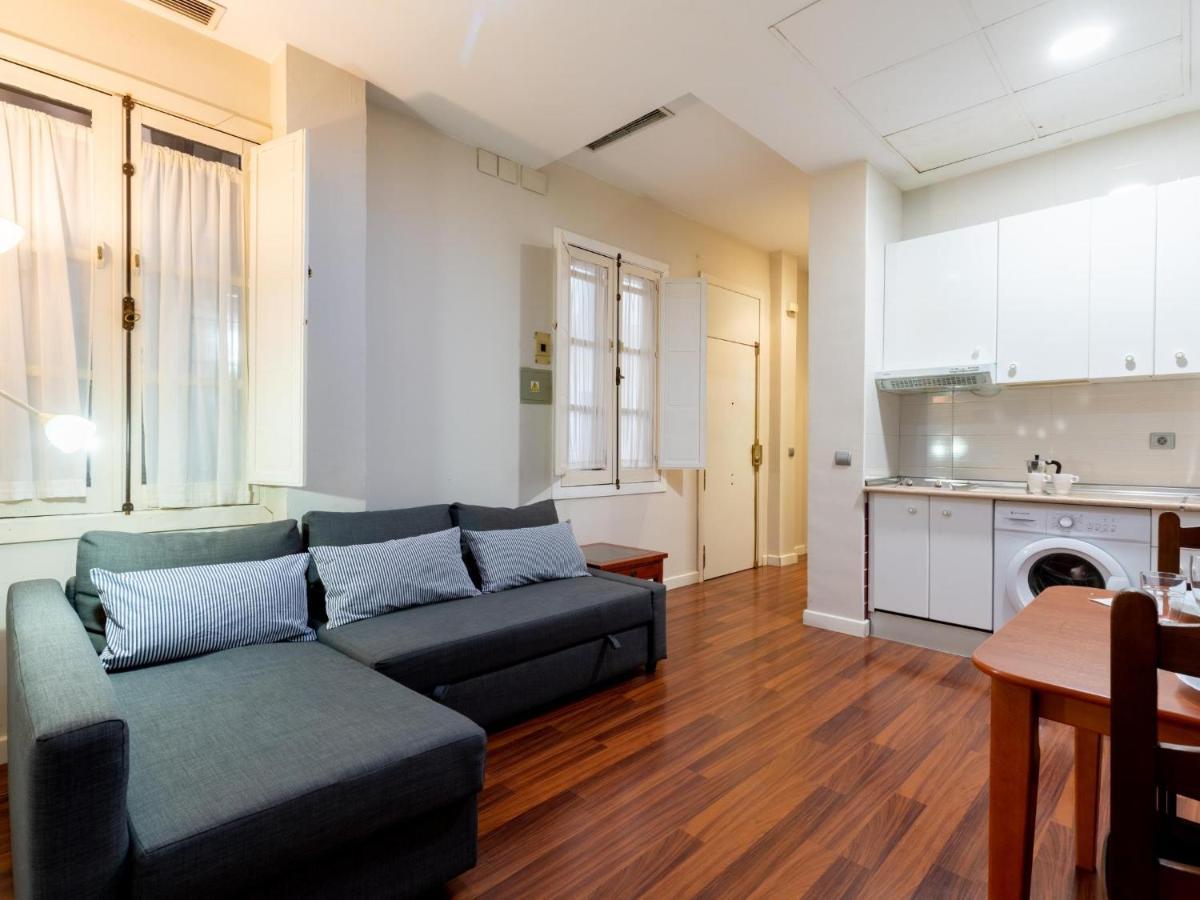 Appartamento Holi-Rent Lumbreras Siviglia Esterno foto